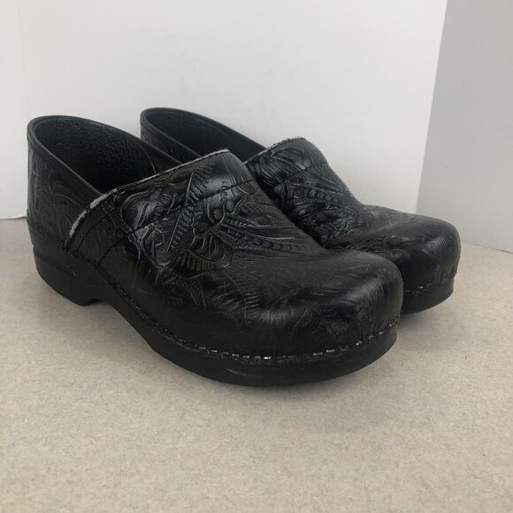 Dansko Professional Comfort Clogs‎ Black Tooled Leather Womens Size 40/ 9.5